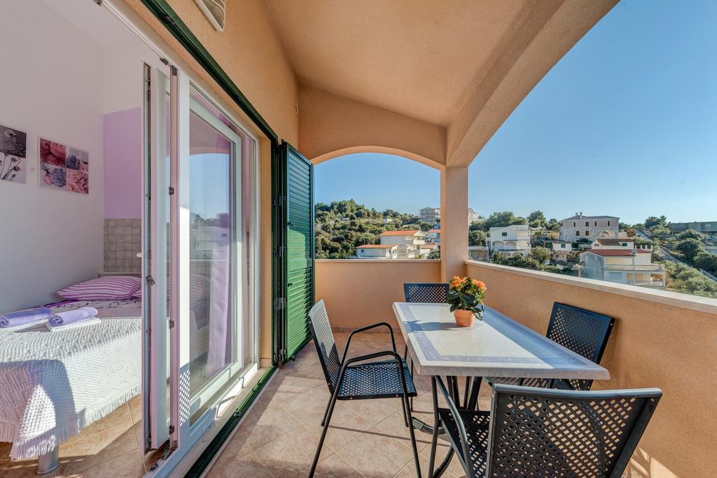 Holiday Home Mirna Vala Севид Екстериор снимка