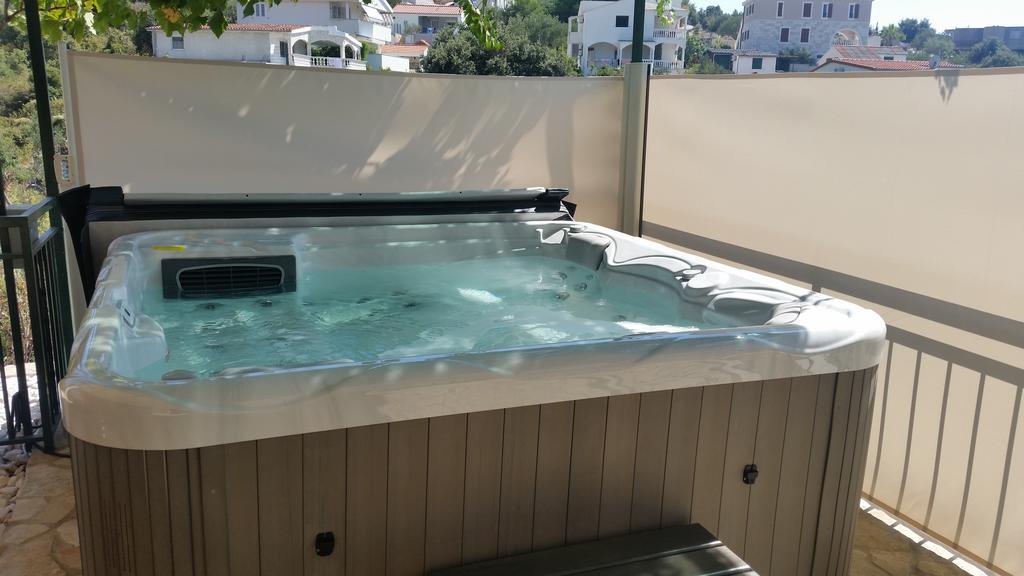 Holiday Home Mirna Vala Севид Екстериор снимка